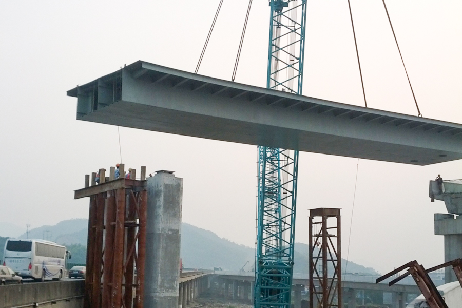 Bosca Cruach Droichead Girder ar an Rannóg Trasbhealaigh Luasbhealaigh ó Chuanshan go Haosifang, Ningbo